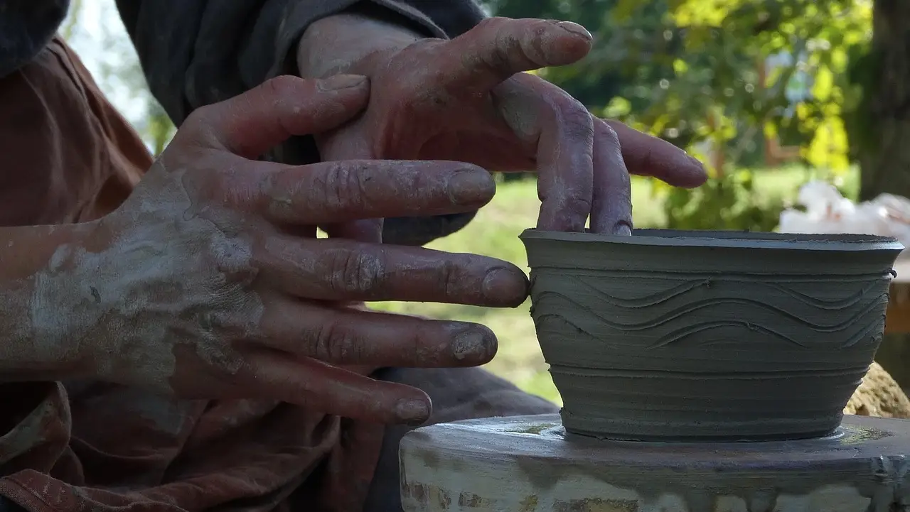 Attività produttive, tre avvisi da 4 milioni per imprese, associazioni ed enti locali