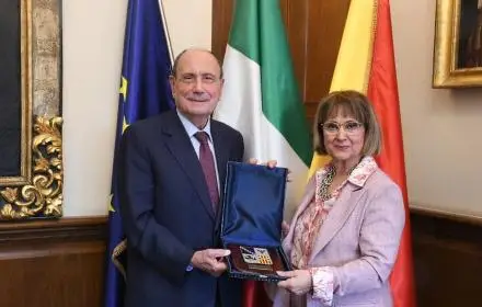 Schifani riceve a Palazzo d’Orléans il neo prefetto di Ragusa Tania Giallongo