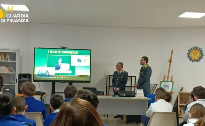 Educazione alla legalità economica, oltre 500 studenti coinvolti negli incontri della Guardia di Finanza