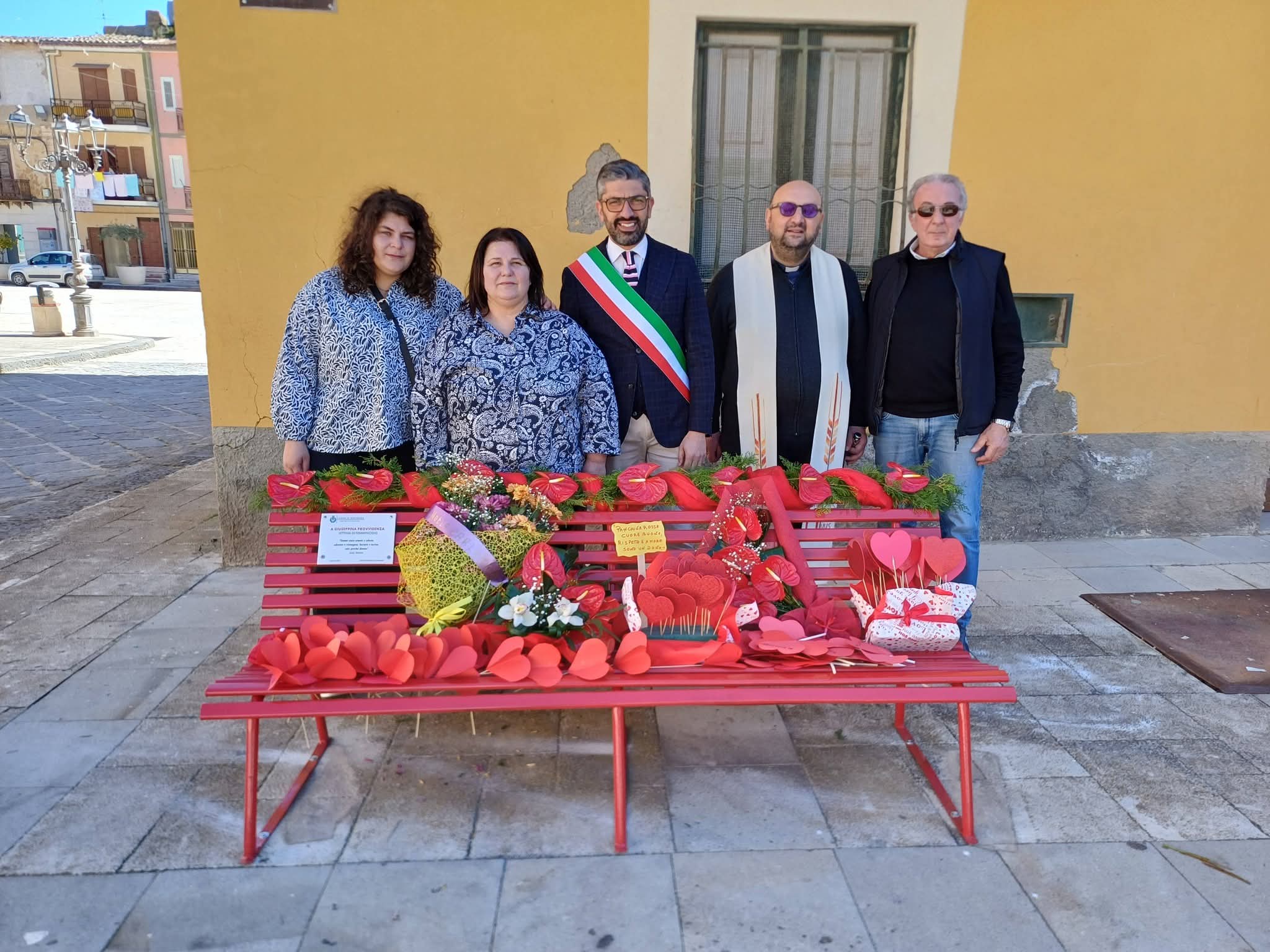 Montedoro ricorda Giuseppina Provvidenza: inaugurata la panchina rossa in Piazza Tortorici