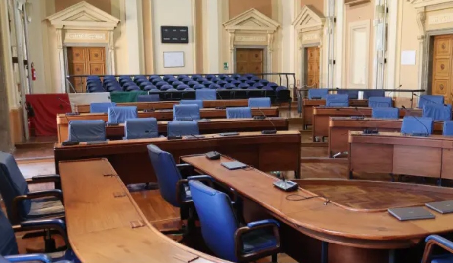 Caltanissetta, Consiglio comunale convocato il 22 aprile: in discussione rendiconto e bilancio