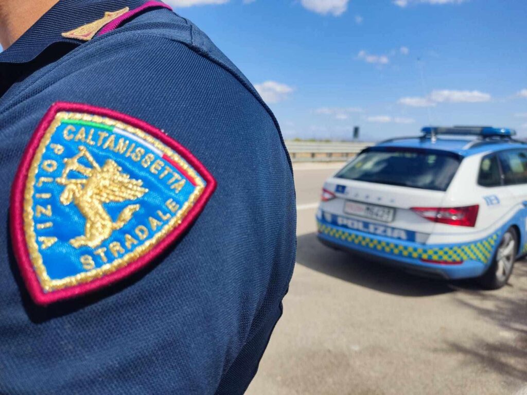 Caltanissetta, scoperto servizio abusivo di trasporto pendolari: sanzioni e sequestro del mezzo