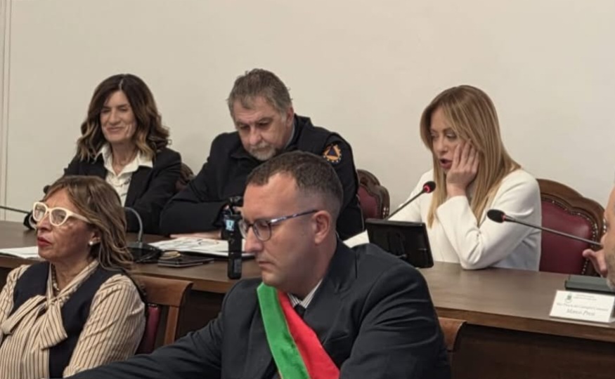Giorgia Meloni a Niscemi, terza visita dopo la frana di gennaio
