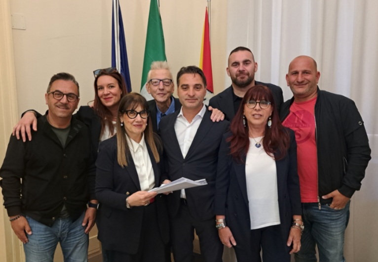 Caltanissetta, depositate mille firme per la cittadinanza onoraria a Luca Giovannone