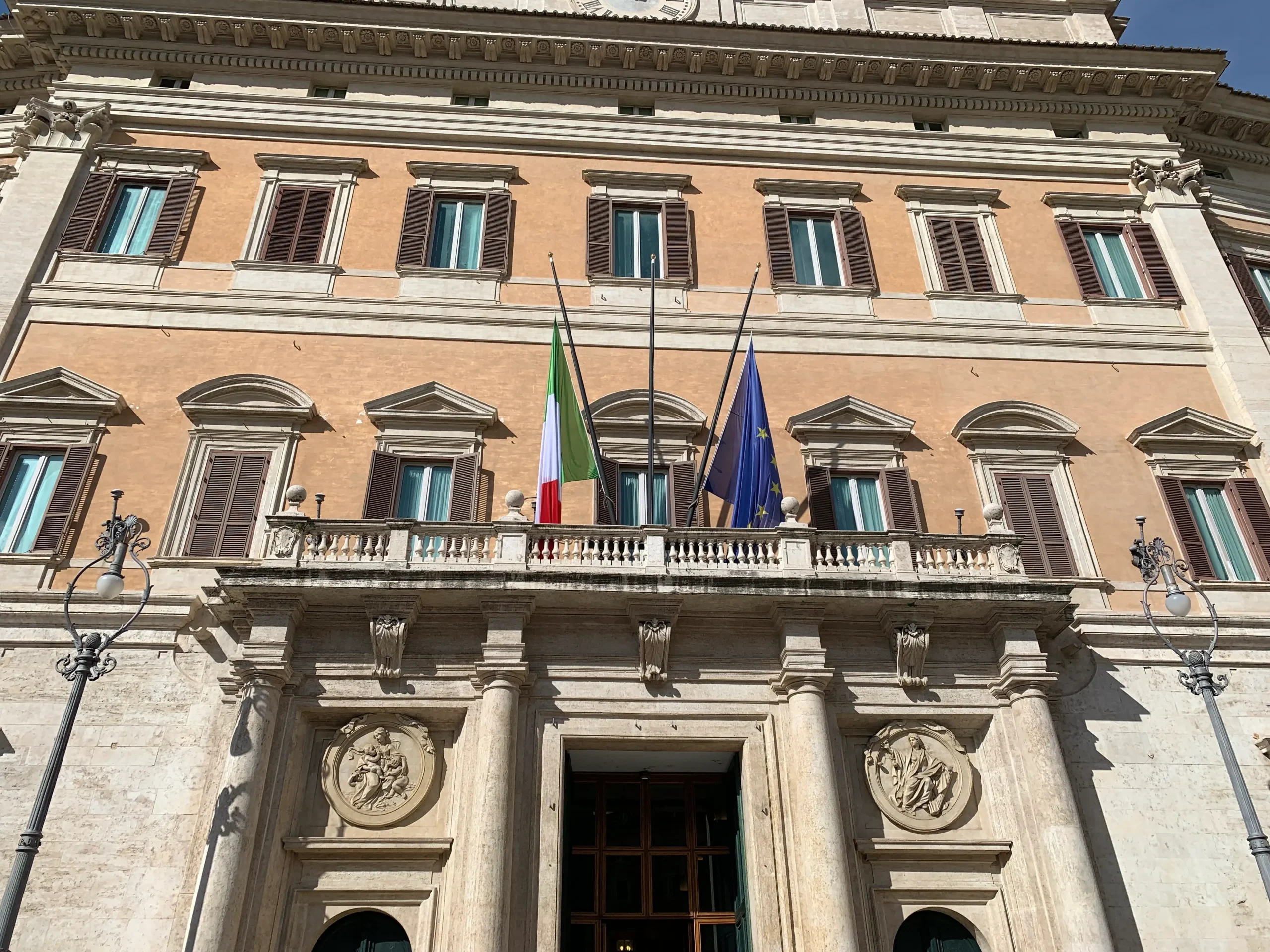 ZES Unica, FDI si confronta sulle sfide della Sicilia nel Mediterraneo con Sbarra, Romano e Rizzolo