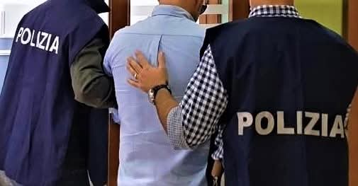 Gela, eseguite due condanne definitive: arrestati due pregiudicati per droga, armi ed evasione
