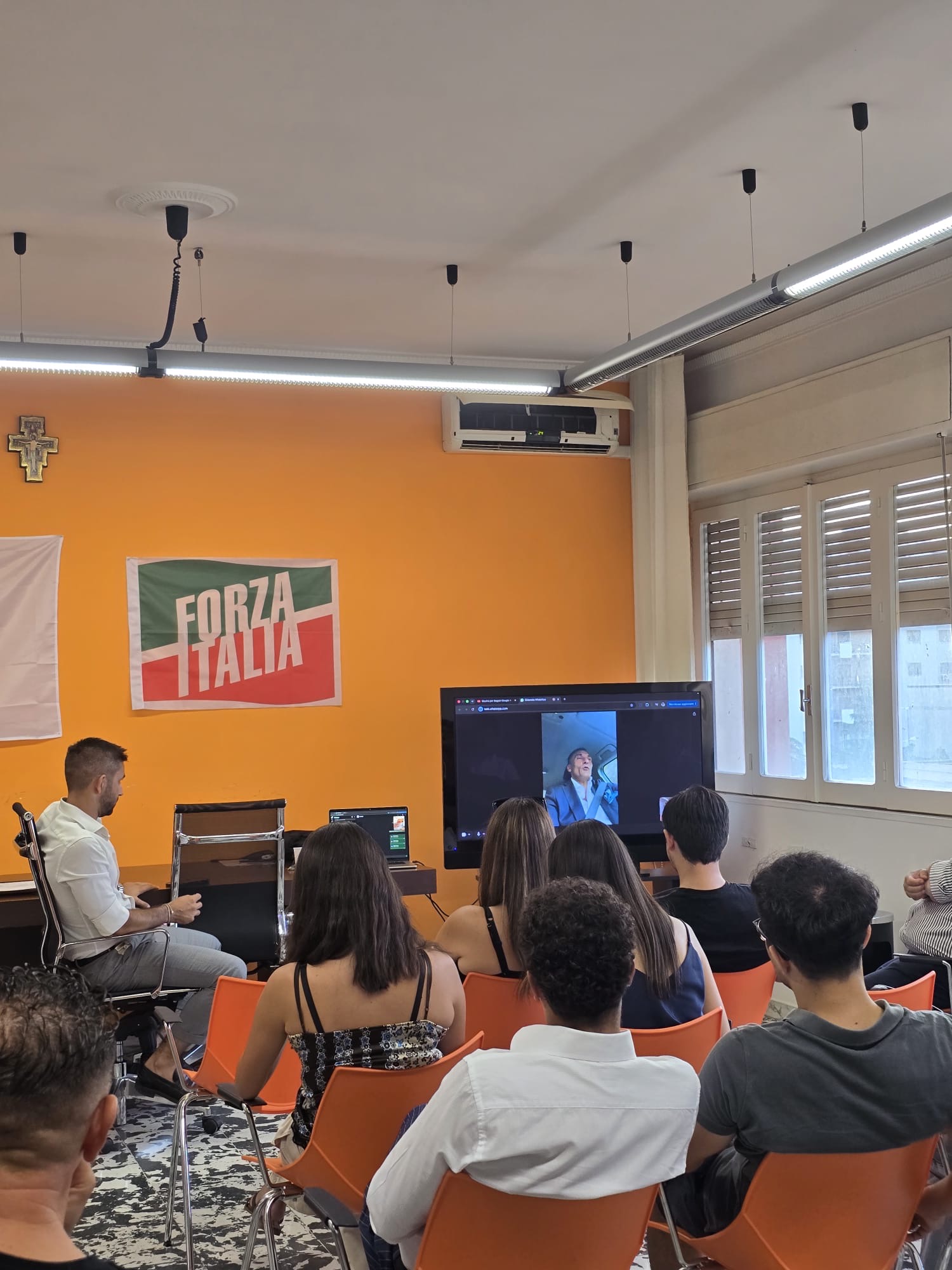 FORZA ITALIA GIOVANI CALTANISSETTA: GRANDE PARTECIPAZIONE AL PRIMO INCONTRO PROVINCIALE