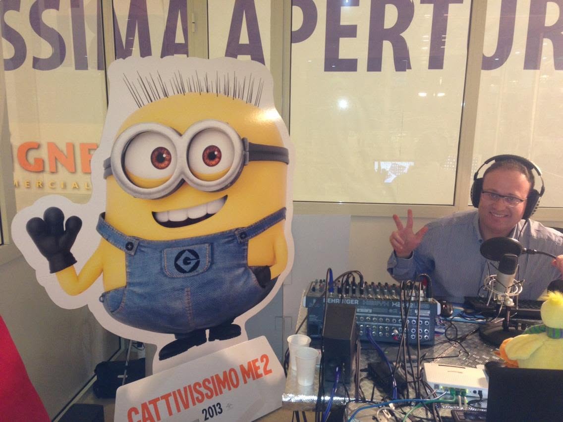 Michele Mendola durante l'esperienza della web radio